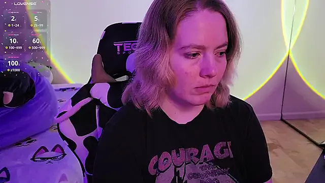 Girls: try live performances with matured performers, from dancing to quirks, in a variety of beautiful sex cams.