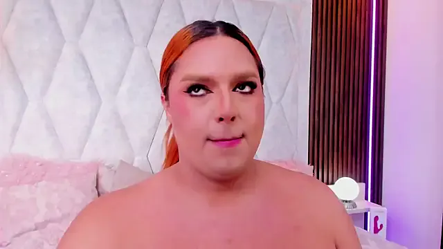 IrinaaVega from StripChat is Freechat