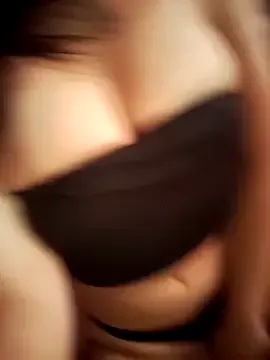 Iris7x from StripChat is Freechat