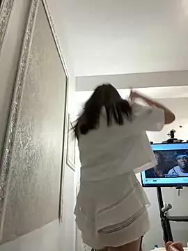 Girls: try live performances with matured performers, from dancing to quirks, in a variety of beautiful sex cams.