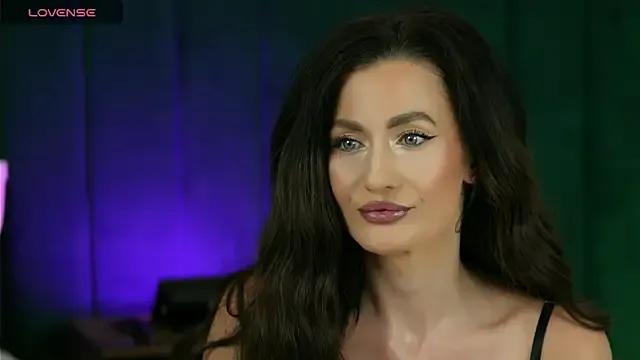 IrisNightshade from StripChat