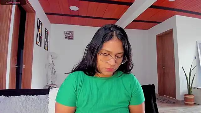 Iriss_25 from StripChat