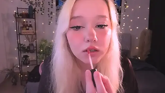 Girls: try live performances with matured performers, from dancing to quirks, in a variety of beautiful sex cams.