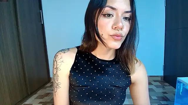 Isa_laurentt_ from StripChat is Freechat