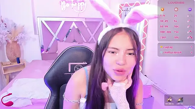 ISABELA_TAY from StripChat is Freechat