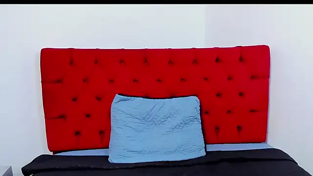 IsabelCortezz from StripChat is Freechat