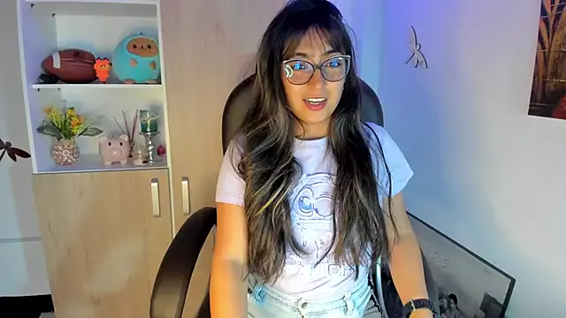 Girls: try live performances with matured performers, from dancing to quirks, in a variety of beautiful sex cams.