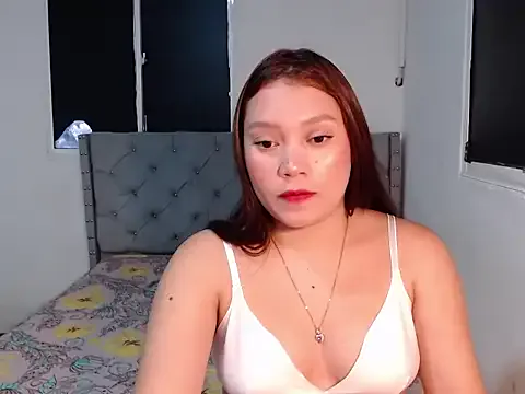 Isabellaa_Love_ from StripChat is Freechat