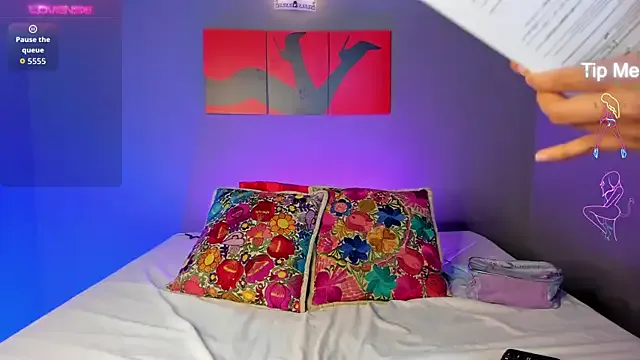 Girls: try live performances with matured performers, from dancing to quirks, in a variety of beautiful sex cams.