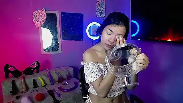 IsisRouse from StripChat is Freechat