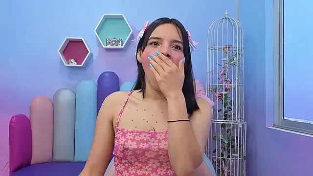 Issa_Skinny_ from StripChat is Freechat