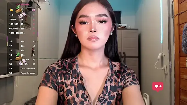 Itsme_claireee from StripChat is Freechat