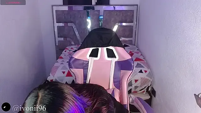 ivoni from StripChat is Freechat