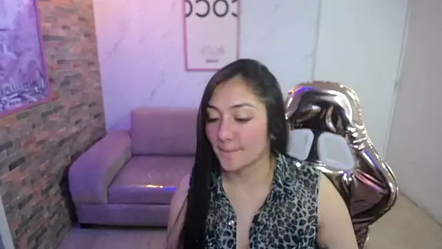 Ivony18_b from StripChat