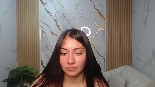 Ivony18_b from StripChat