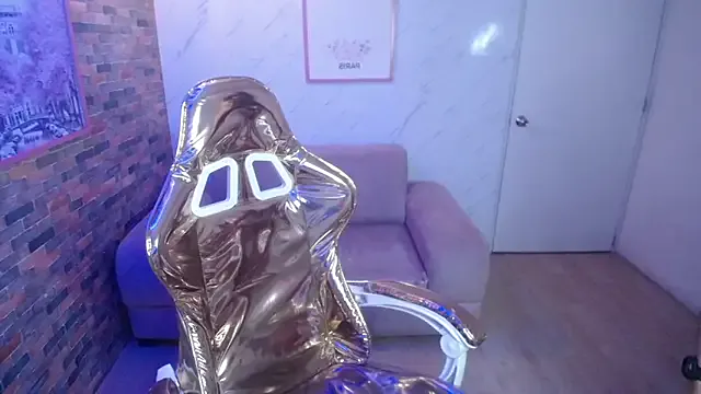 Ivony18_b from StripChat