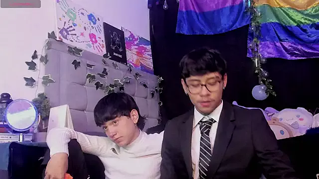 Girls: try live performances with matured performers, from dancing to quirks, in a variety of beautiful sex cams.