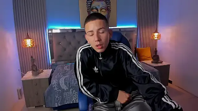 JackSwan18 from StripChat is Freechat