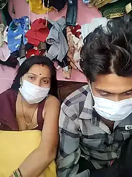 jacqueline-24 from StripChat is Freechat