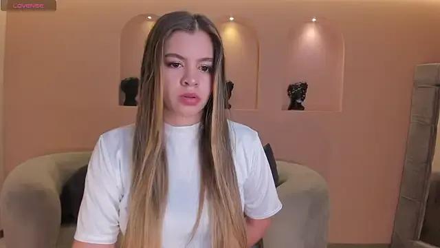 JadeMuller_ from StripChat is Freechat