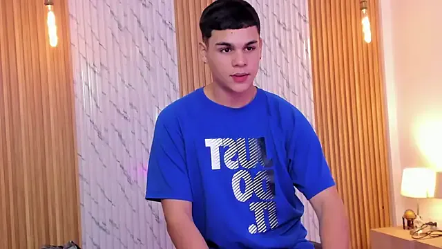 james_jonnes from StripChat is Freechat