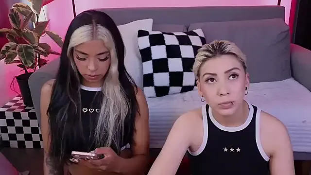 Girls: try live performances with matured performers, from dancing to quirks, in a variety of beautiful sex cams.