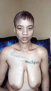 JANIELEE from StripChat is Freechat