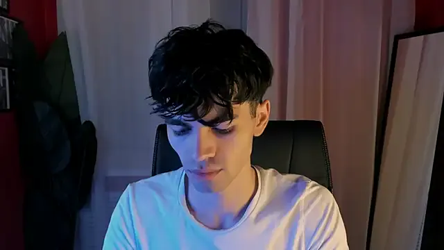 JaremyHarris from StripChat is Freechat