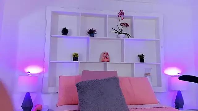 Girls: try live performances with matured performers, from dancing to quirks, in a variety of beautiful sex cams.