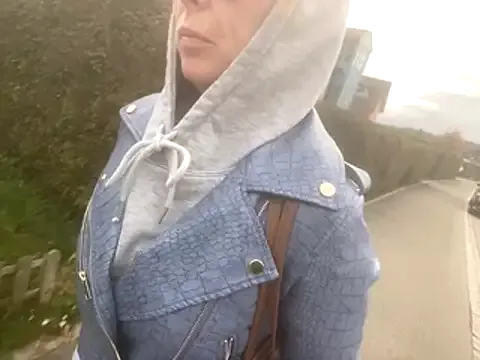 JeniJansi from StripChat is Freechat