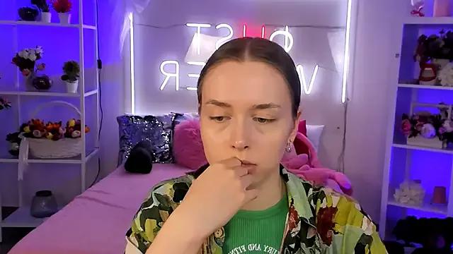 JenniferGraces from StripChat