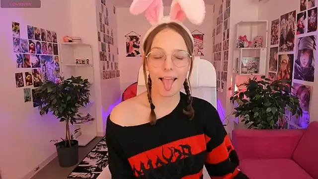 JenniferKiim from StripChat is Freechat