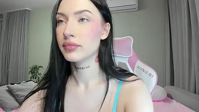 JenniferQueen11 from StripChat is Freechat