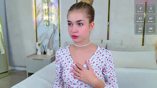 JenniNellson from StripChat is Freechat