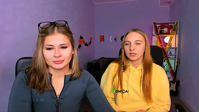 Girls: try live performances with matured performers, from dancing to quirks, in a variety of beautiful sex cams.