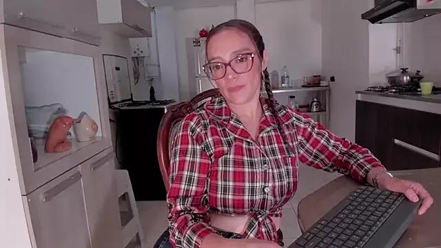 Girls: try live performances with matured performers, from dancing to quirks, in a variety of beautiful sex cams.
