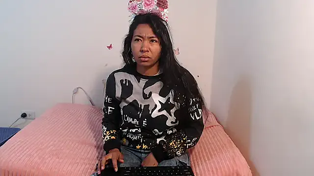 johanyxs from StripChat is Freechat