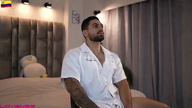 Girls: try live performances with matured performers, from dancing to quirks, in a variety of beautiful sex cams.