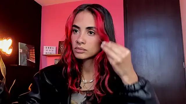 Juanadearco5 from StripChat is Freechat