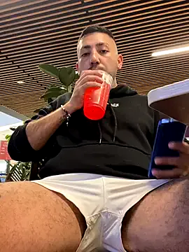 JuanZapata33 from StripChat