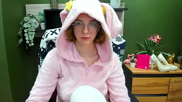 juicyPenny from StripChat is Freechat