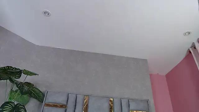 JuliaRose_ks from StripChat is Freechat