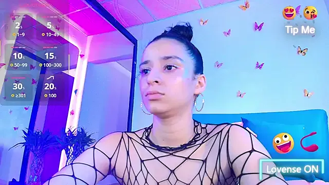 Juliet_1_ from StripChat is Freechat