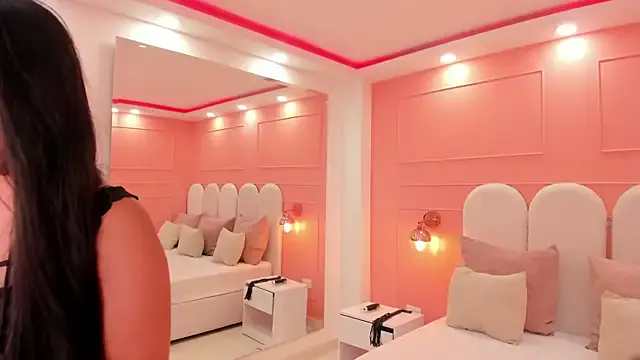 Girls: try live performances with matured performers, from dancing to quirks, in a variety of beautiful sex cams.