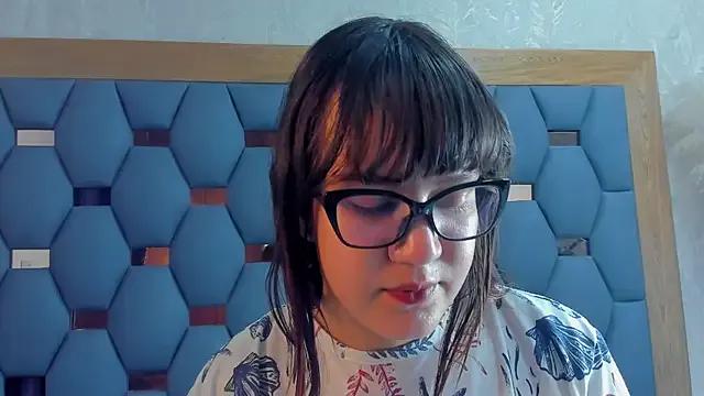 juliette_pretty_ from StripChat is Freechat