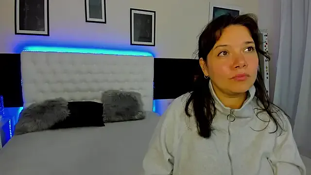 JulietteHarley from StripChat is Freechat