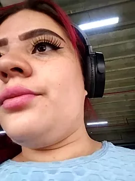 Jullieetta from StripChat