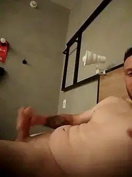 Juninho5755 from StripChat is Freechat