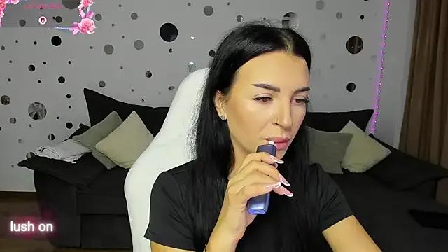 Girls: try live performances with matured performers, from dancing to quirks, in a variety of beautiful sex cams.