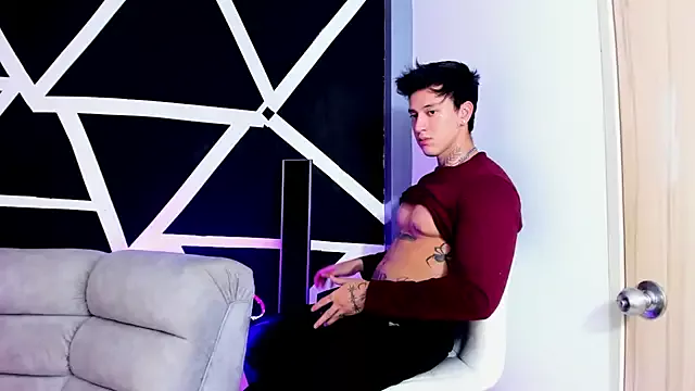 Girls: try live performances with matured performers, from dancing to quirks, in a variety of beautiful sex cams.